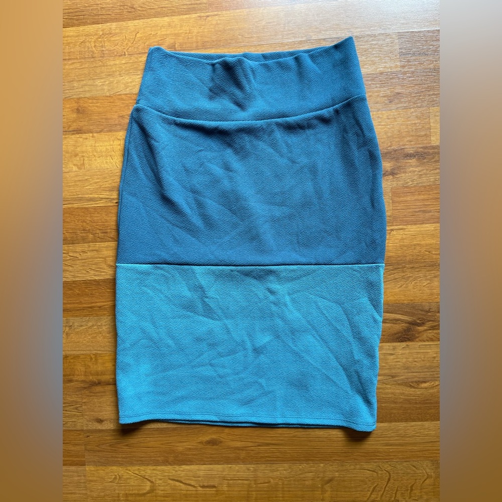 🩵 LULAROE 🩵 EUC Colorblock Skirt